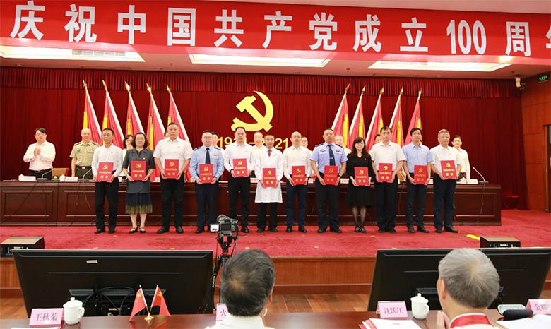 新聞 | 寶開董事長邢志文榮獲“閔行區(qū)優(yōu)秀共產黨員”稱號