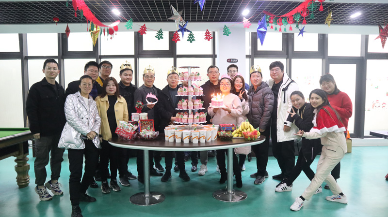 繽紛平安夜，歡樂圣誕節(jié) | 寶開舉辦第四季度員工集體生日會