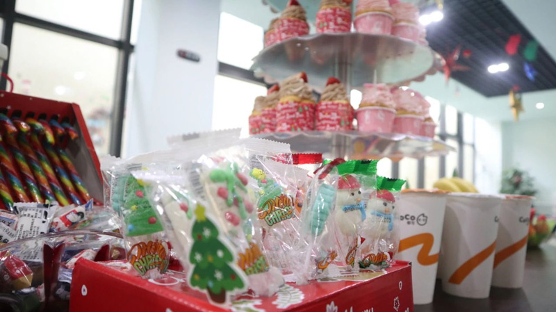 繽紛平安夜，歡樂圣誕節(jié) | 寶開舉辦第四季度員工集體生日會