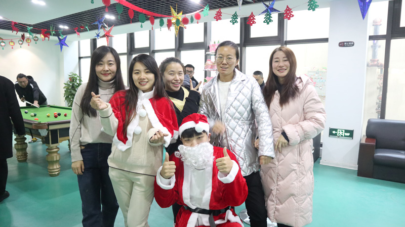 繽紛平安夜，歡樂圣誕節(jié) | 寶開舉辦第四季度員工集體生日會
