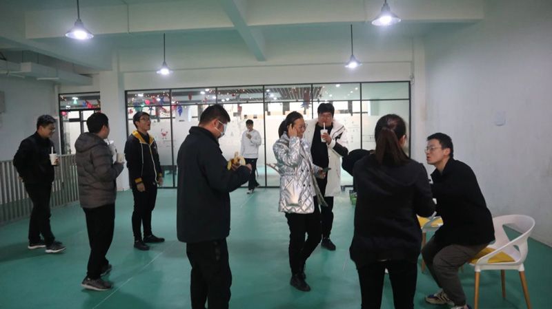 繽紛平安夜，歡樂圣誕節(jié) | 寶開舉辦第四季度員工集體生日會