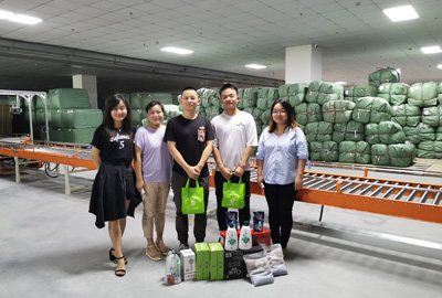 關(guān)愛(ài)職工 · 夏送清涼 | 寶開(kāi)工會(huì)赴一線(xiàn)送清涼，致敬高溫下的堅(jiān)守