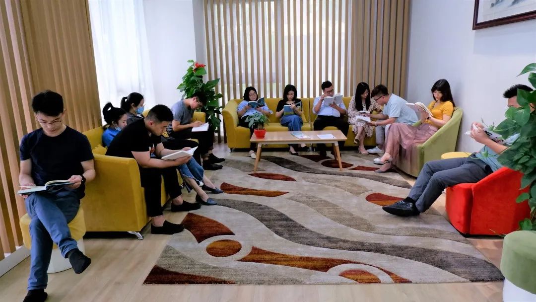 感受文字之美，共享閱讀之樂 | 寶開與燎申智城共同舉辦成長專場讀書活動