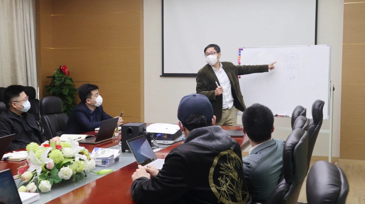 新品上線 ｜ 湯姆迅開(kāi)展「燈帶式播種墻」專(zhuān)題培訓(xùn)