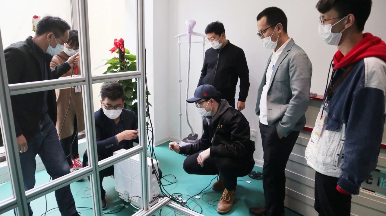 新品上線 ｜ 湯姆迅開(kāi)展「燈帶式播種墻」專(zhuān)題培訓(xùn)