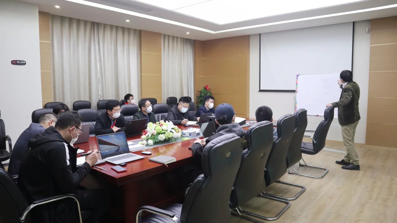 新品上線 ｜ 湯姆迅開(kāi)展「燈帶式播種墻」專(zhuān)題培訓(xùn)