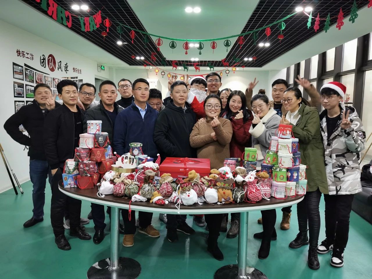 圣誕主題生日趴 | 濃情暖意平安夜，誕愿有你共前行