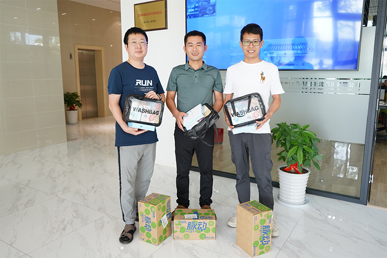 夏送清涼，情系一線｜致高溫下堅守崗位的一線員工