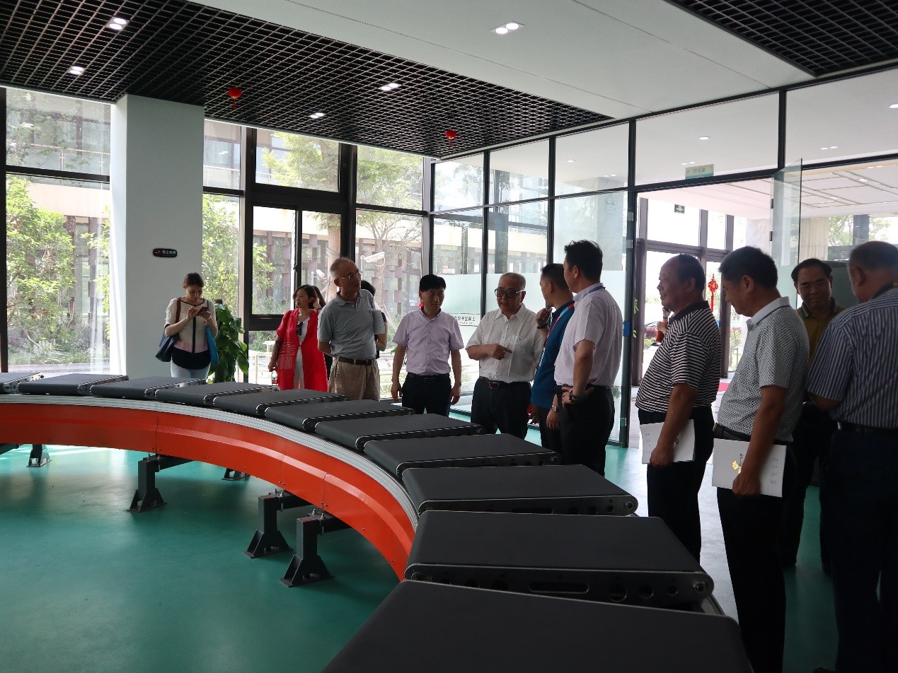 新聞 | 無錫市原政協(xié)領(lǐng)導、吳涇鎮(zhèn)黨委領(lǐng)導一行蒞臨寶開參觀考察