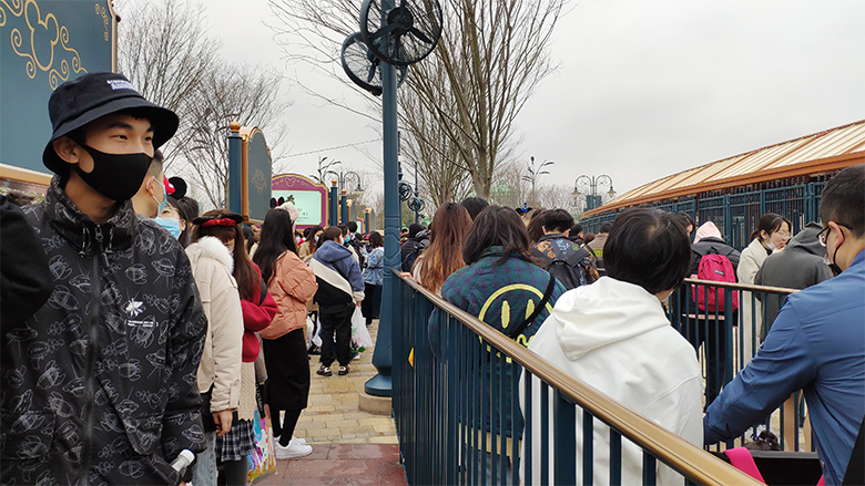 Happy Women’s Day | 歡度三八節(jié)，我們相約上海迪士尼樂園