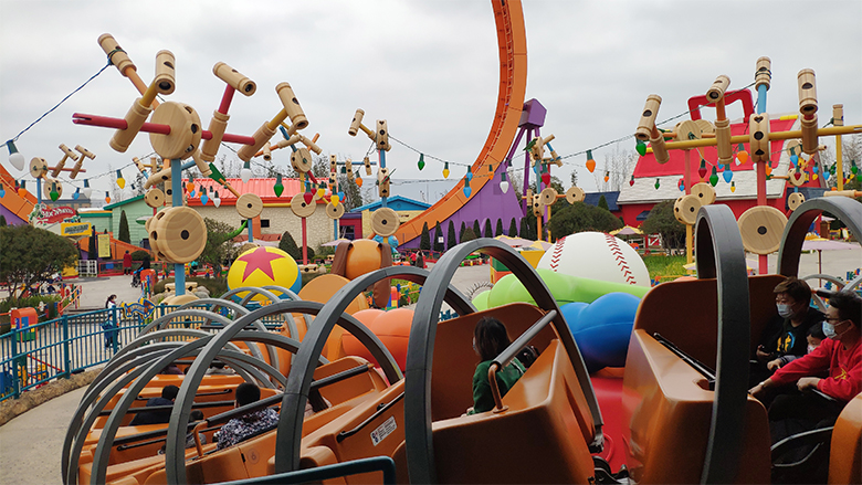 Happy Women’s Day | 歡度三八節(jié)，我們相約上海迪士尼樂園