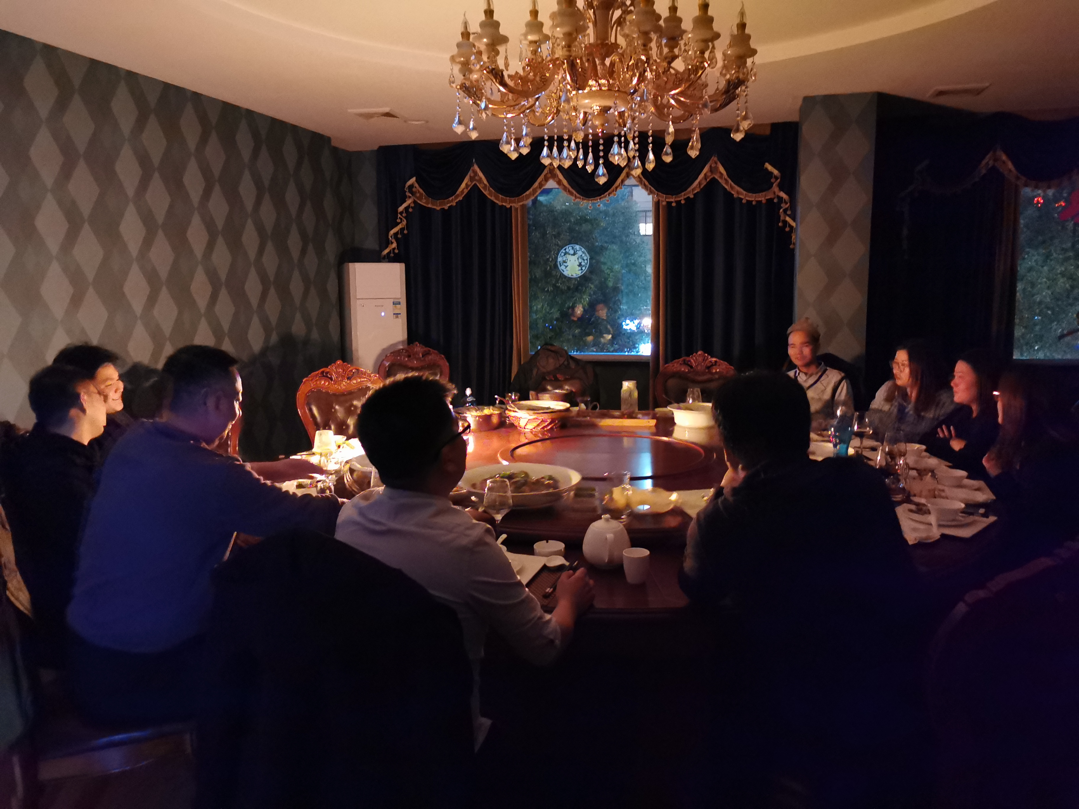 11月中旬，寶開工會(huì)組織開展“走一線、送溫暖”關(guān)愛員工暖冬行動(dòng)。