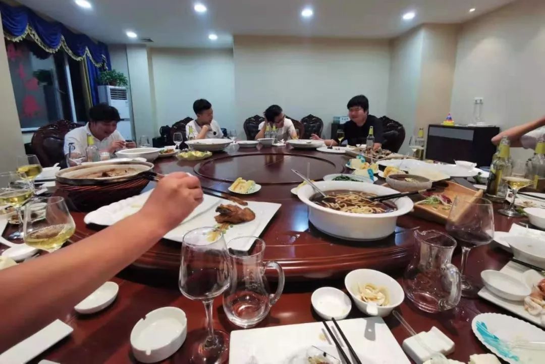 夏送清涼，集體慶生，慰問一線 | 致我們的一線伙伴：辛苦了！