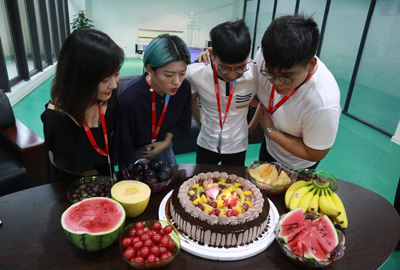 八月未央，歡聚一夏 | 寶開集體生日會(huì)：共享歡樂時(shí)刻