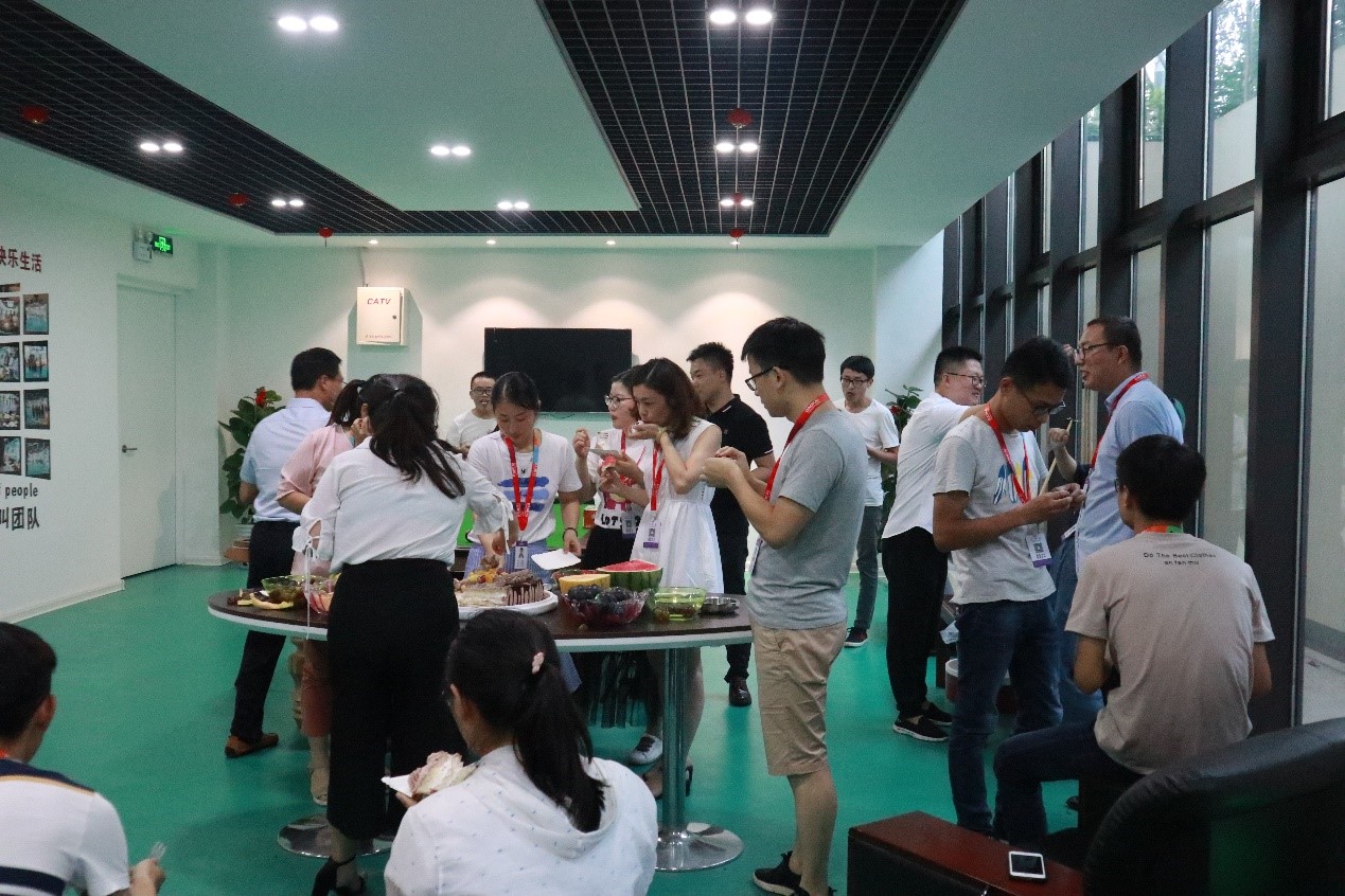 八月未央，歡聚一夏 | 寶開集體生日會(huì)：共享歡樂時(shí)刻