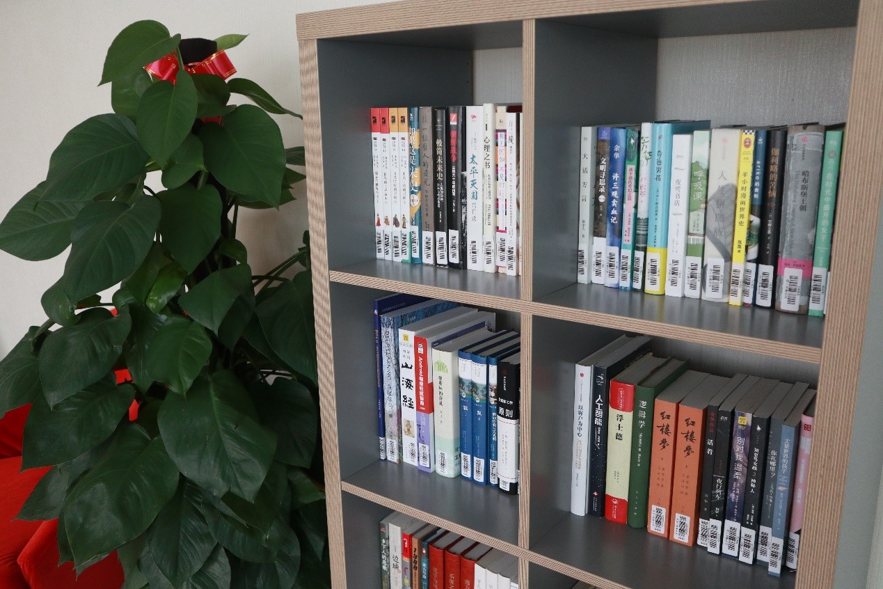 企業(yè)書香 | 寶開新建職工書屋，“小書屋”構(gòu)建精神“大家園”