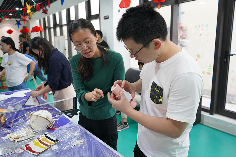 月圓中秋 · 集體慶生 | 溫馨九月，迎佳節(jié)，賀生辰，共團(tuán)圓！